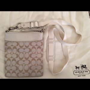 Coach Authentic Cream & Tan Ali Swing-pack